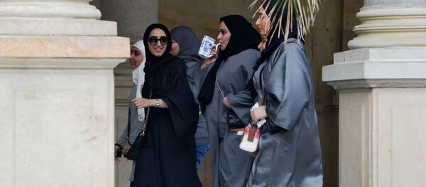 Mulheres muçulmanas na cidade de Karlovy Vary, República Tcheca - Sputnik Brasil