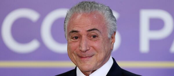 Michel Temer durante uma cerimônia no Planalto em 1 de agosto de 2017 - Sputnik Brasil