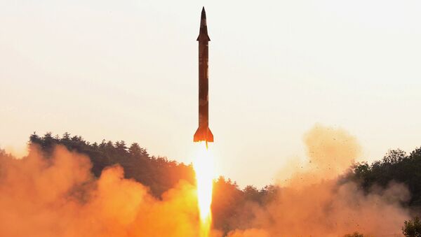 Lançamento de míssil balístico da Coreia do Norte (foto de arquivo) - Sputnik Brasil