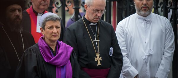 Reunião de líderes de diferentes religiões em Canterbury, Ingalterra, em apoio a vítimas do extremismo no Oriente Médio - Sputnik Brasil