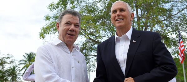 Presidente de Colombia, Juan Manuel Santos, y vicepresidente de EEUU, Mike Pence - Sputnik Brasil