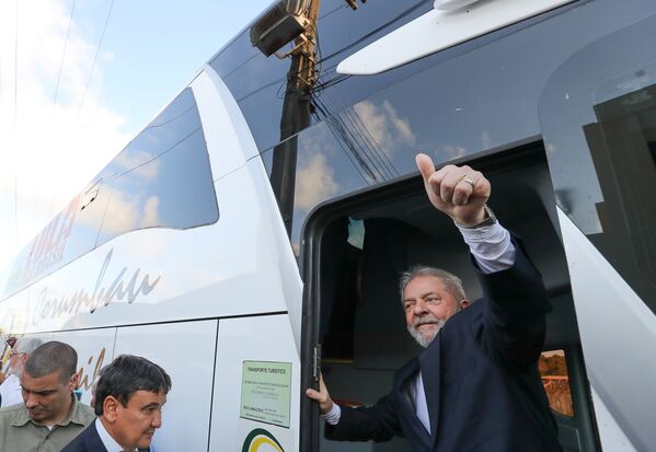 Lula embarca em Salvador - Sputnik Brasil