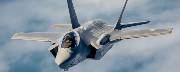 Caça norte-americano F-35 Lightning II - Sputnik Brasil