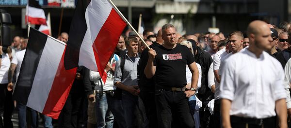 Manifestantes neonazistas foram às ruas em Berlim para homenagear Rudolf Hess, aliado de Adolf Hitler - Sputnik Brasil