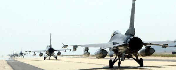 Caças F-16 da Força Aérea dos EUA na base de Kunsan, Coreia do Sul (arquivo) - Sputnik Brasil