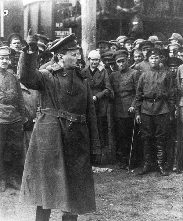 Um discurso de León Trotsky Um discurso de León Trotsky - Sputnik Brasil