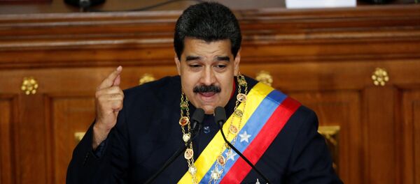 Venezuela's President Nicolas Maduro gestures as he speaks during a session of the National Constituent Assembly - Sputnik Brasil