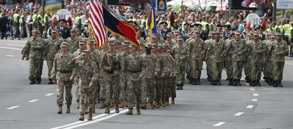 Militares dos EUA participam da parada militar em comemoração da independência da Ucrânia Militares dos EUA participam da parada militar em comemoração da independência da Ucrânia - Sputnik Brasil
