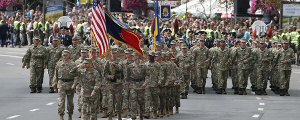 Militares dos EUA participam da parada militar em comemoração da independência da Ucrânia - Sputnik Brasil