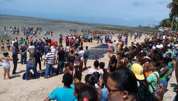 Resgate das vítimas do naufrágio na Baía de Todos-os-Santos - Sputnik Brasil