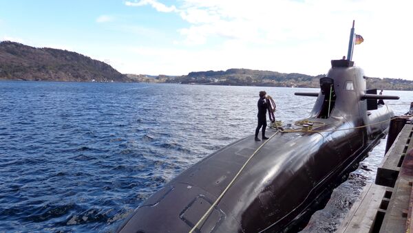 U33, submarino alemão da classe 212, se prepara para os exercícios da OTAN Dynamic Mangoose 2015 perto de Bergen, na costa oeste da Noruega. - Sputnik Brasil