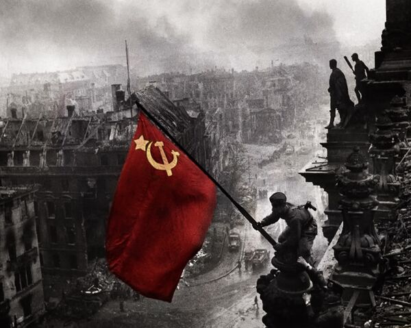 Bandeira da Vitória - Sputnik Brasil