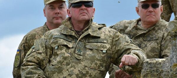 Сomandante-em-chefe das Forças Armadas ucranianas,Viktor Muzhenko (foto de arquivo) Сomandante-em-chefe das Forças Armadas ucranianas,Viktor Muzhenko (foto de arquivo) - Sputnik Brasil