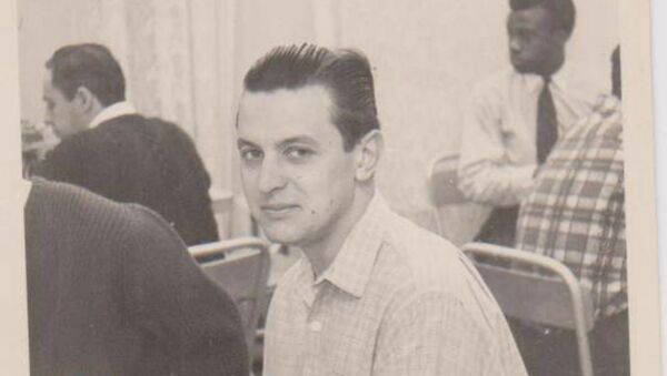 Vladimir Roslik durante estudos em Moscou - Sputnik Brasil