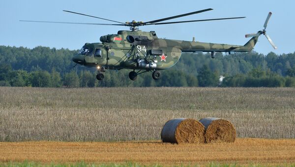 Helicóptero Mi-8 da Força Aérea da Bielorrússia durante os preparativos para as manobras Zapad 2017 - Sputnik Brasil