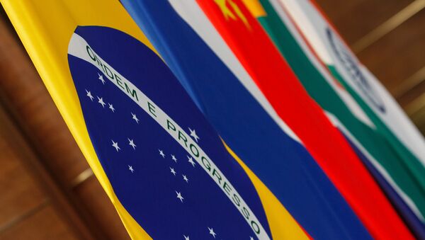 Bandeiras dos países-membros do Brics. - Sputnik Brasil