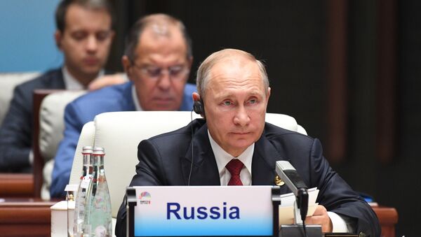 O presidente da Rússia, Vladimir Putin, durante a reunião alargada dos líderes do BRICS - Sputnik Brasil