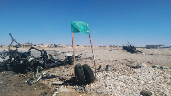 Há um mês e quatro dias, a cidade de Akerbat começava assim, ocupada então pelo Daesh Há um mês e quatro dias, a cidade de Akerbat começava assim, ocupada então pelo Daesh - Sputnik Brasil
