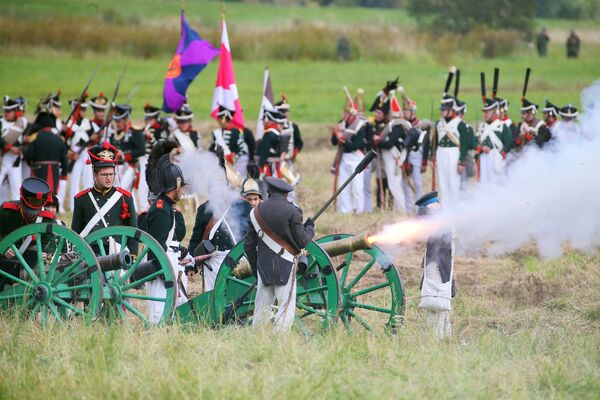 Festival histórico-militar internacional Dia de Borodino, dedicado à famosa batalha de Borodino entre o exército de Napoleão e exército imperial russo em 7 de setembro de 1812 - Sputnik Brasil