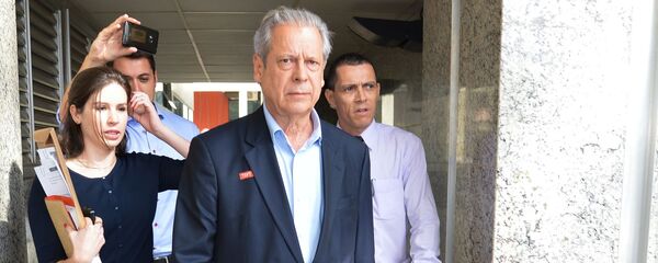 José Dirceu em Brasília, em 2014 José Dirceu em Brasília, em 2014 - Sputnik Brasil