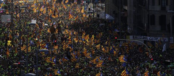 Ato em Barcelona pela independência da Catalunha - Sputnik Brasil