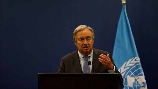 Secretário-geral da ONU, António Guterres, participa de uma coletiva em Ramallah, Cisjordânia - Sputnik Brasil