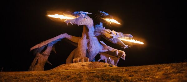 Statue dragon Zmey Gorynych - Sputnik Brasil