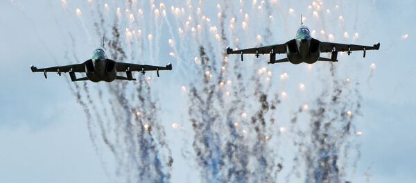 Aviões Yak-130 da Força Aérea da Bielorrússia durante os preparativos para as manobras russo-bielorrussas Zapad 2017 - Sputnik Brasil