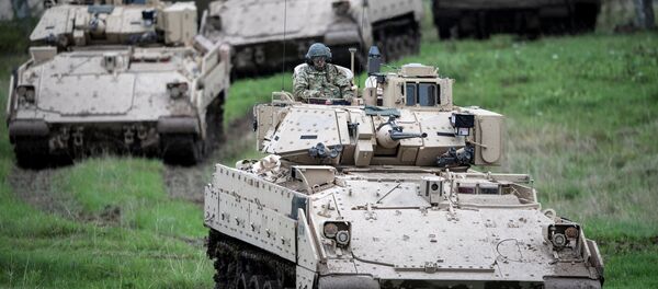 Forças militares dos EUA se preparam para mais um exercício durante atividades militares na Suécia (foto de arquivo) - Sputnik Brasil