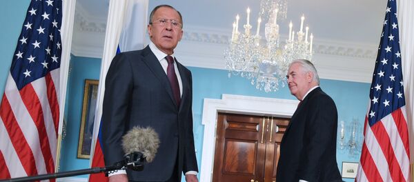 Encontro entre ministro das Relações Exteriores russo Sergei Lavrov e Secretário de Estado Rex Tillerson - Sputnik Brasil