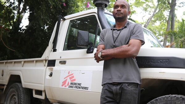 O coordenador-adjunto do Setor Médico da MSF no Haiti, Dr. Carl Frédéric Casimir: Nos surpreendemos com a quantidade de casos de cólera no início do surto. - Sputnik Brasil