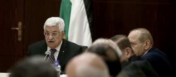 Presidente Palestino Mahmoud Abbas preside na reunião da Organização para a Libertação da Palestina em Ramallah - Sputnik Brasil