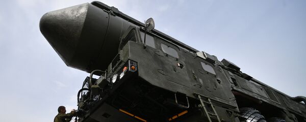 Sistema de mísseis balísticos RS-24 Yars - Sputnik Brasil
