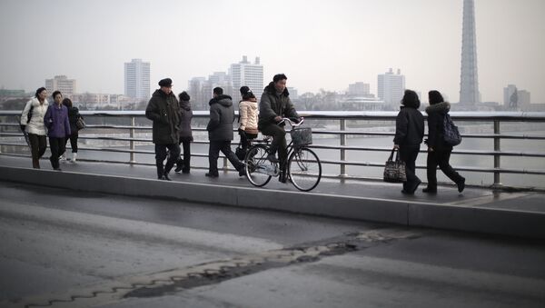 Moradores de Pyongyang (foto de arquivo) - Sputnik Brasil