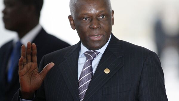 José Eduardo dos Santos, presidente de Angola, durante sua visita a Portugal em 2007 - Sputnik Brasil