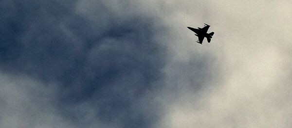 Avião da coalizão internacional liderada pelos EUA - Sputnik Brasil