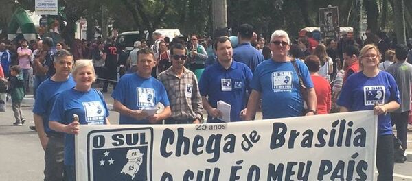 Imagem de manifestação do movimento separatista brasileiro Sul é o Meu País - Sputnik Brasil