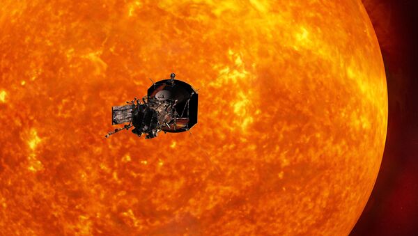 A sonda Parker Solar Probe se aproximando do Sol (simulação) - Sputnik Brasil