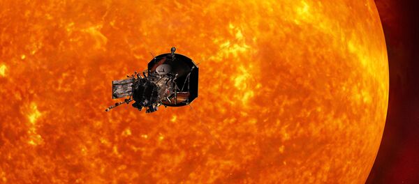 A sonda Parker Solar Probe se aproximando do Sol (simulação) A sonda Parker Solar Probe se aproximando do Sol (simulação) - Sputnik Brasil