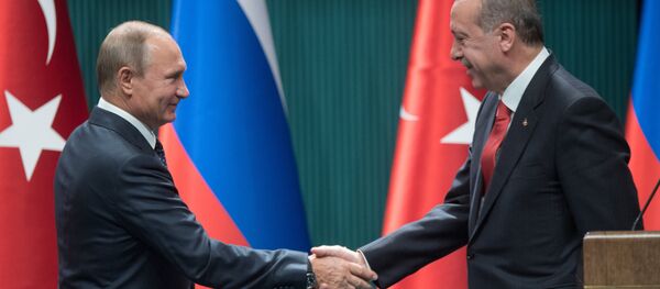 Vladimir Putin e Recep Tayyip Erdogan em Ancara - Sputnik Brasil