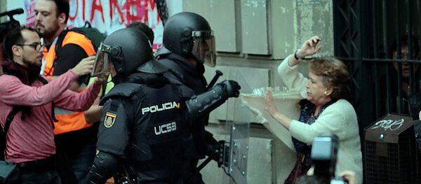 Barcelona, Espanha, na votação do referendo sobre a independência da região - Sputnik Brasil