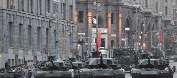 Armata T-14 during the rehearsal of the Victory Day military parade in Moscow - Sputnik Brasil