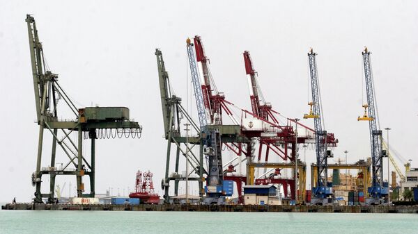 Vista geral do porto Imam Khomeini, ao sul de Teerã, no Irã, em 18 de maio de 2008 (imagem referencial) Vista geral do porto Imam Khomeini, ao sul de Teerã, no Irã, em 18 de maio de 2008 (imagem referencial) - Sputnik Brasil