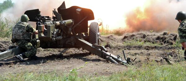 Canhão antitanque MT-12 Rapira das Forças Armadas da Ucrânia - Sputnik Brasil