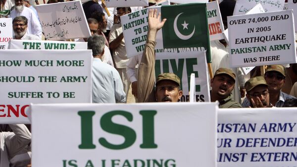 Protesto em favor da Inteligência Inter-Serviços (ISI) em Karachi, no Paquistão, em 2011 - Sputnik Brasil