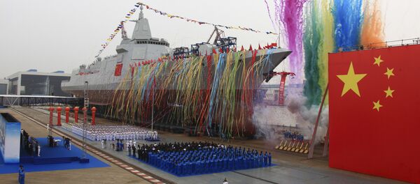Novo destróier de produção chinesa da classe 055 durante cerimônia de inauguração, 28 de junho de 2017 - Sputnik Brasil