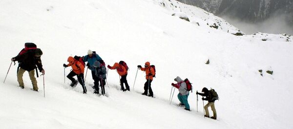 Alpinistas nas montanhas (foto de arquivo) - Sputnik Brasil