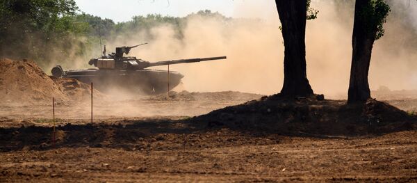 Tanque T-90 (foto de arquivo) - Sputnik Brasil