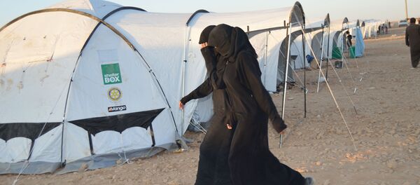 Campo de refugiados na cidade síria de Ayn Issa - Sputnik Brasil