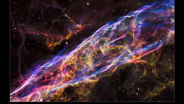 Imagem da Nebulosa do Véu, restos de uma supernova explodida, capturada pelo telescópio Hubble - Sputnik Brasil